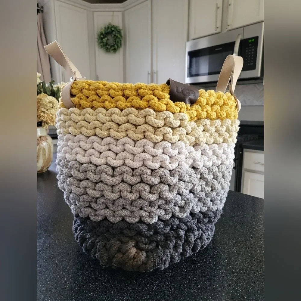 Ugg Rainbow Gradient Thick Rope Basket Yellow Gold Gray Medium Size 12 x 16